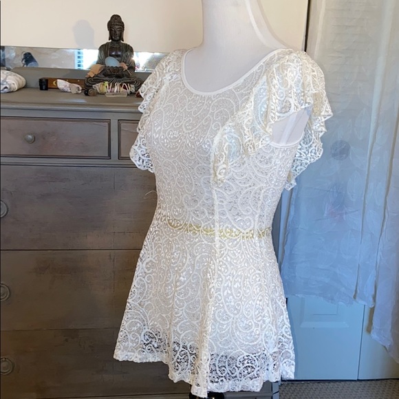 🌺Stretchy Lace Top - Picture 2 of 5